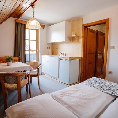 Guesthouse Jelenov Greben Podčetrtek Екстериор снимка