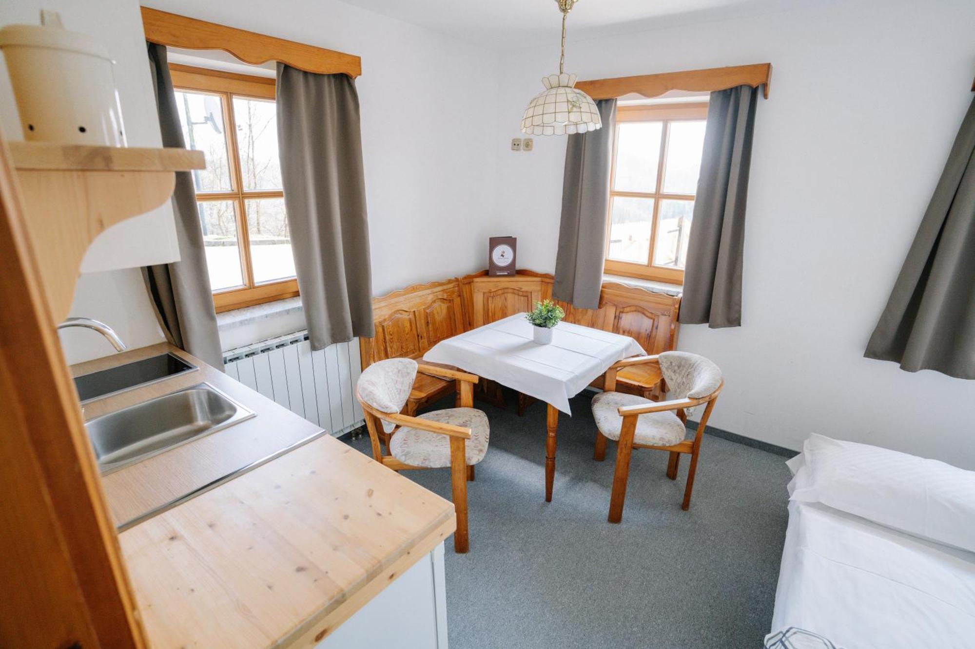 Guesthouse Jelenov Greben Podčetrtek Екстериор снимка