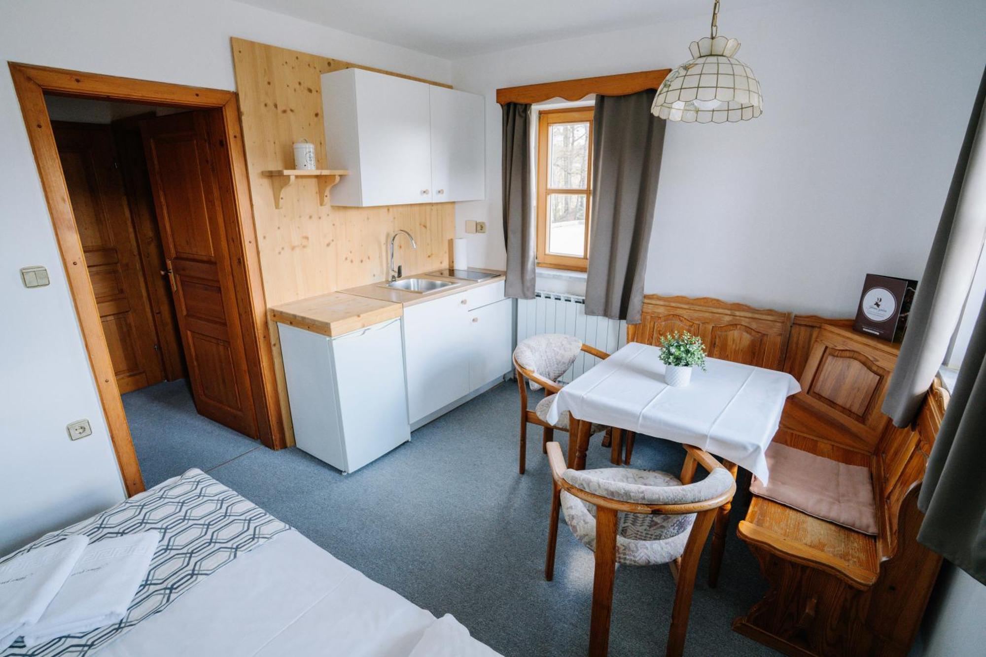 Guesthouse Jelenov Greben Podčetrtek Екстериор снимка